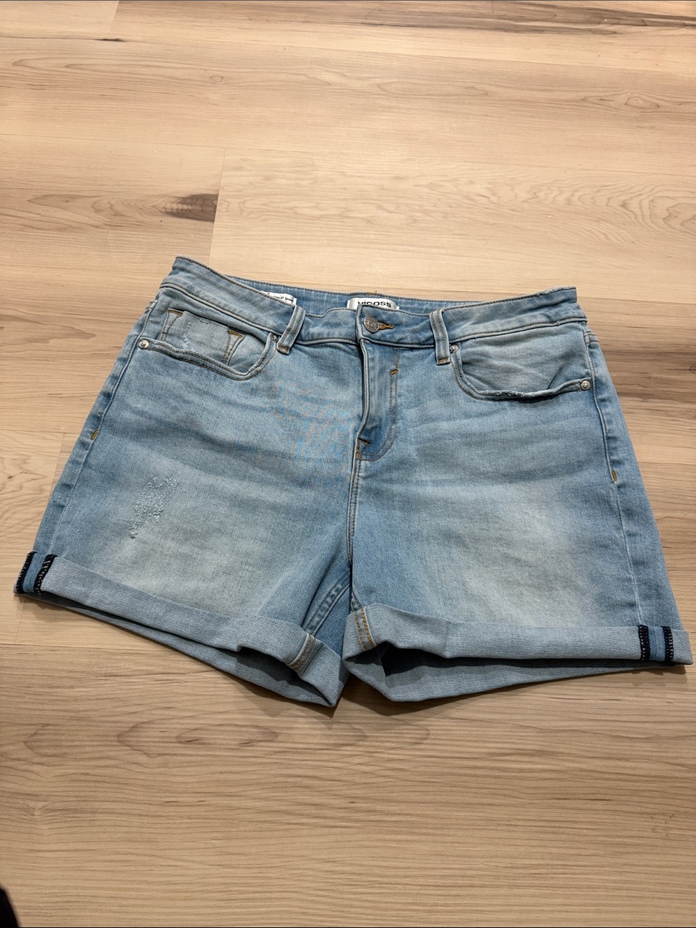 Vigoss Light Blue Rolled Hem Denim Shorts-Sz 30